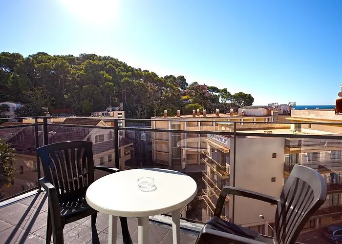 Acacias & Hotel Lloret de Mar