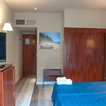 Szálloda Acacias & 4*
