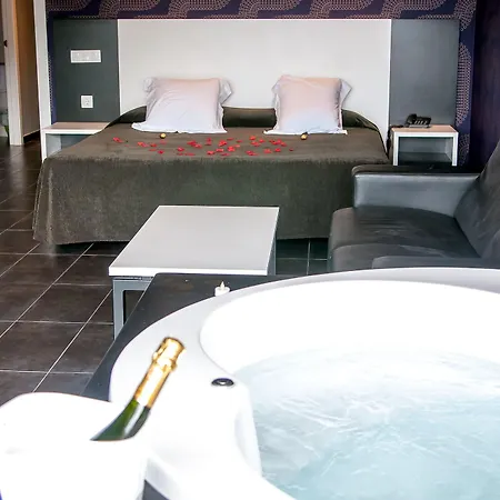 Acacias & Apartament Lloret de Mar