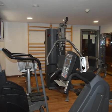 Acacias & 滨海略雷特