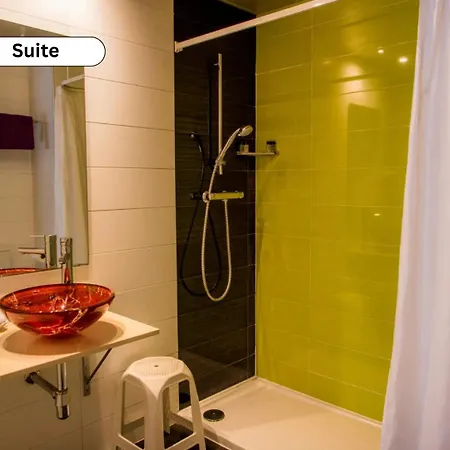 Hotel Acacias & 4*