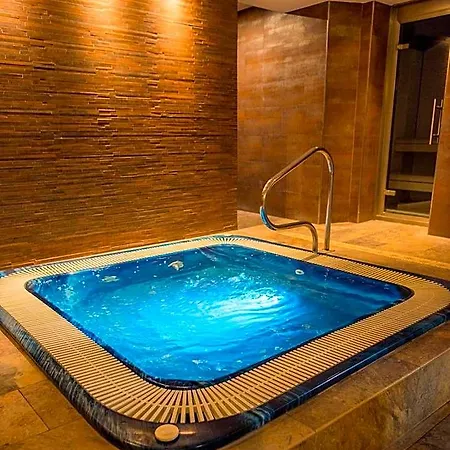 Acacias & Hotel 4*