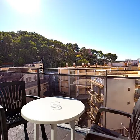 Acacias & Apartman Lloret de Mar