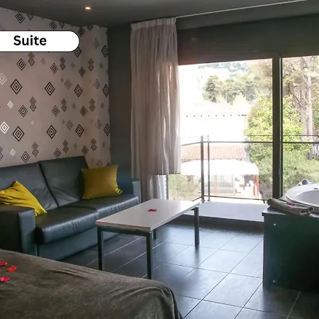 Hotel Acacias & 4*
