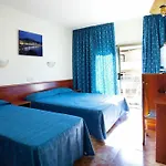 Acacias & Hotel